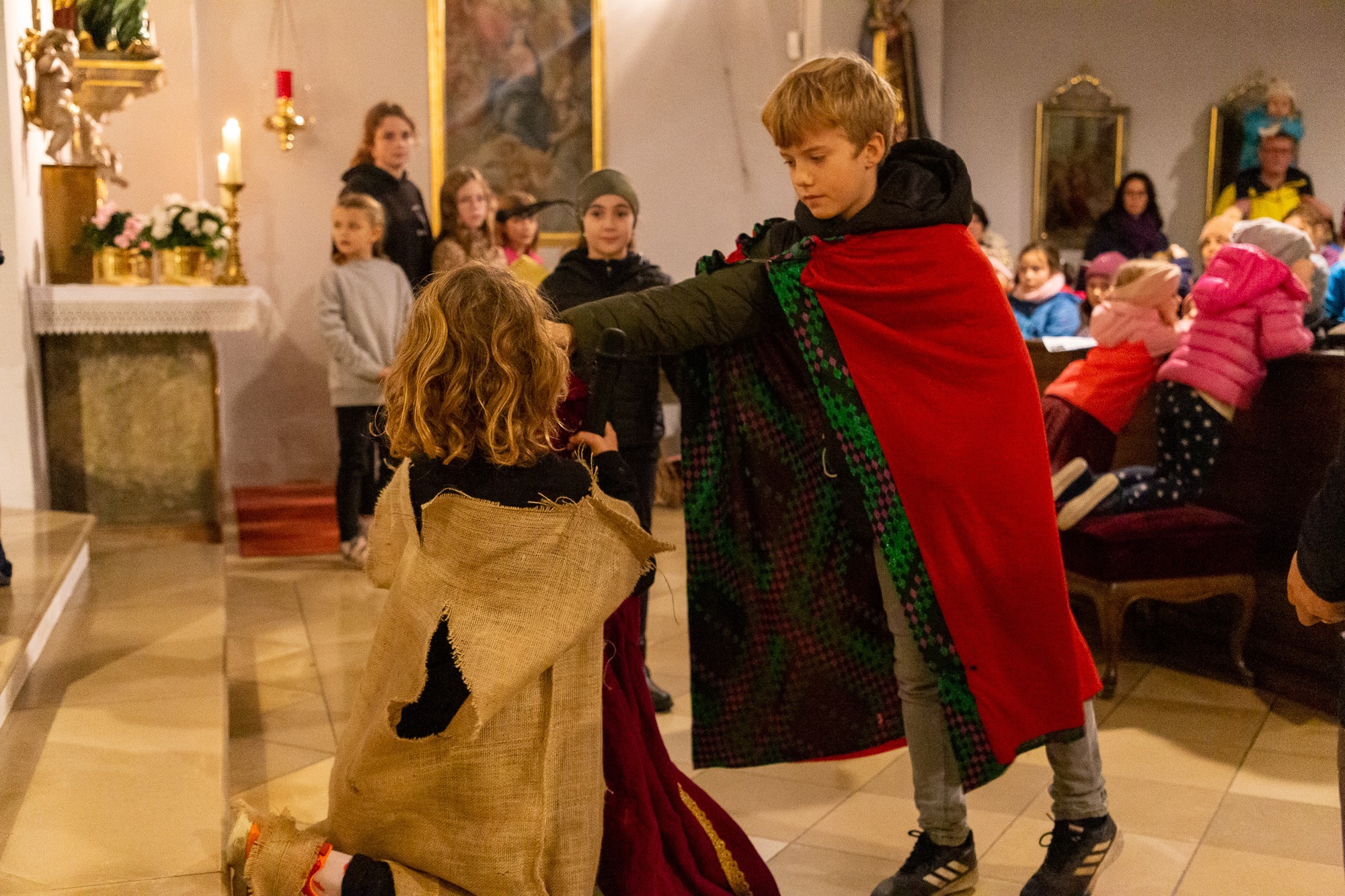 Sankt Martin zieht Menschen an